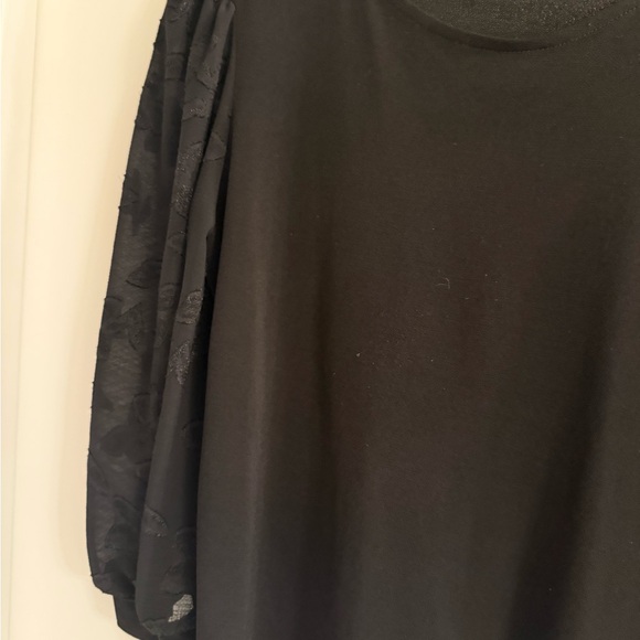 Women’s size small long sleeve Blouse. Cece - Picture 3 of 6